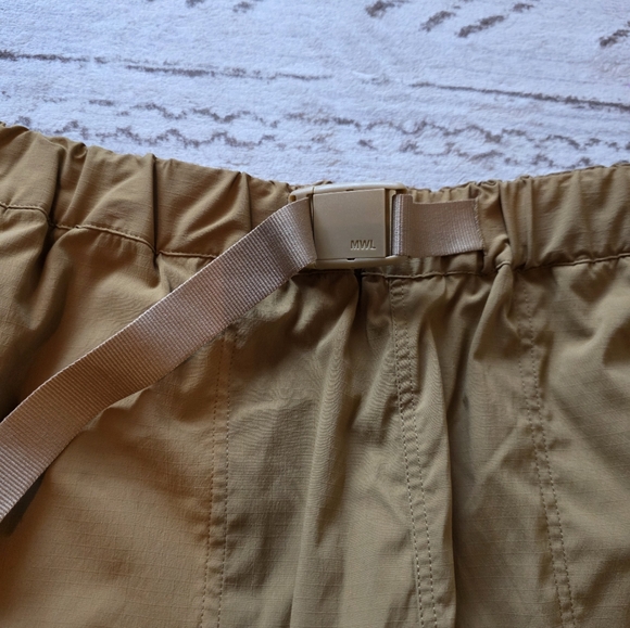Madewell Hiking Shorts Size Small - Picture 4 of 13